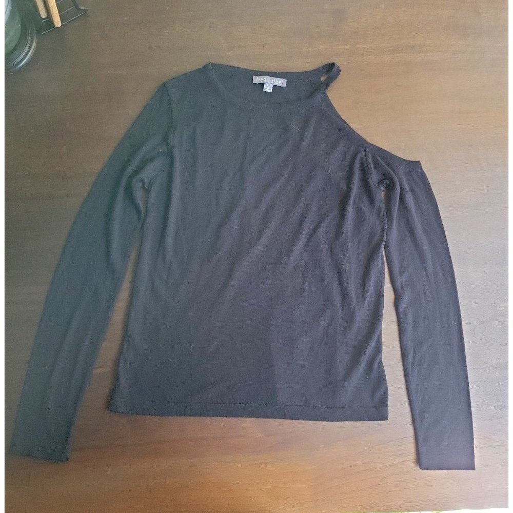 Fred And Sibel Black Long Sleeve knit Cold-shoulder cutouts